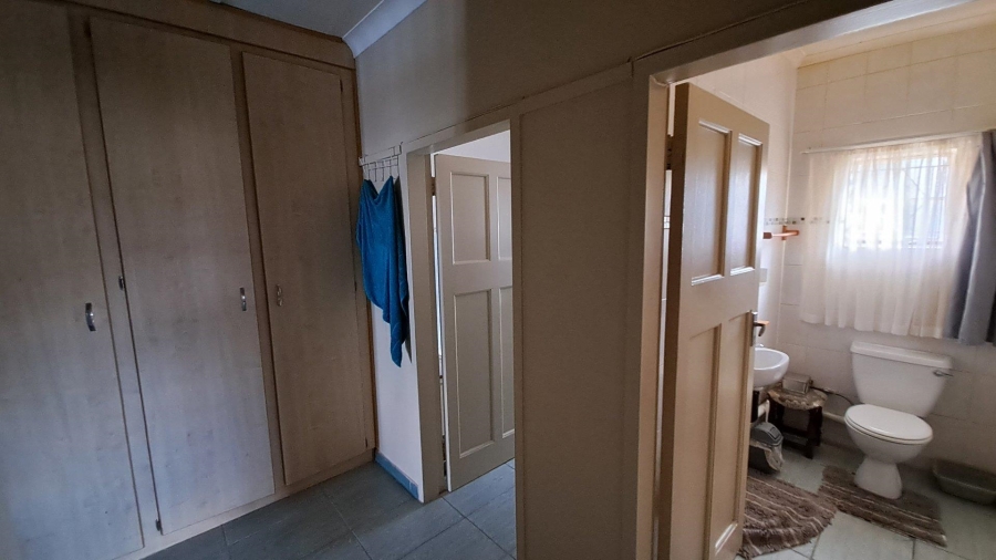 8 Bedroom Property for Sale in Potchefstroom Rural North West